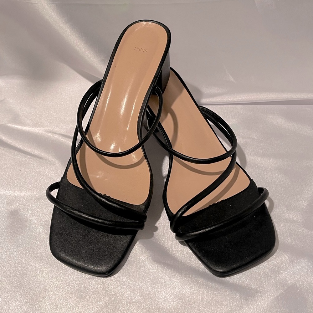 Women’s Black Leather Sandals.